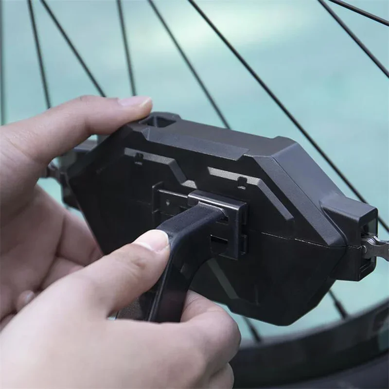 Bike Chain Cleaner - Scatola portaspazzole per pulizia catena bici