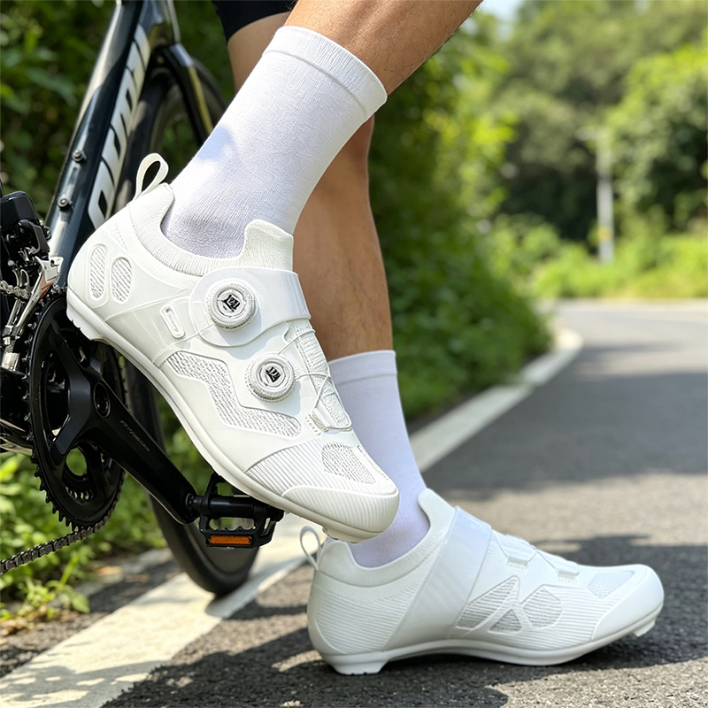 Scarpe da Ciclismo su Strada c - Road Bike Cleats recensione e prezzo