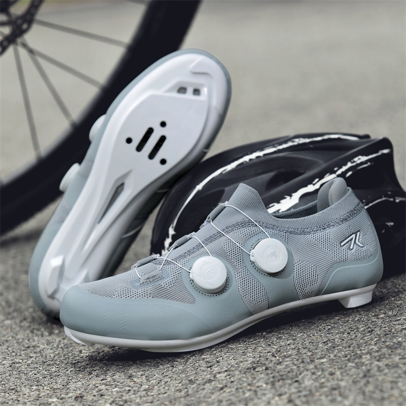 Scarpe da ciclismo su strada U - Road Bike Cleats recensione e prezzo
